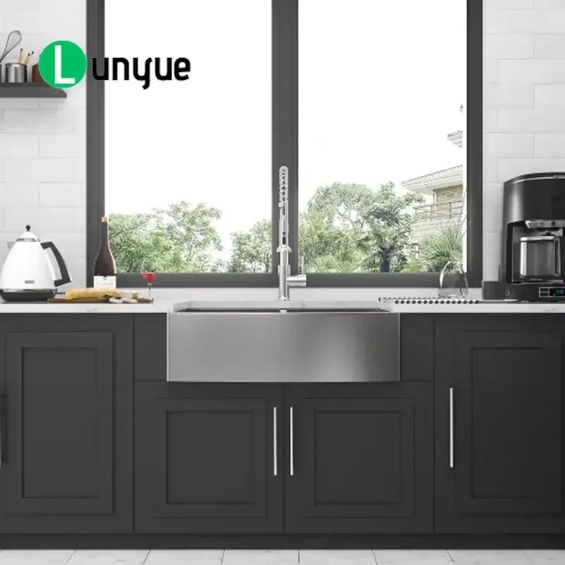 Современный кухонный комплект  – обзор и цена Commercial Kitchen Hardware